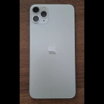 Apple iPhone 11 Pro Max 256 ГБ, белый - батарея 94%